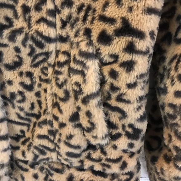 Baevely Welcome to the Jungle Faux Fur Animal Print Coat size SMALL - Picture 4 of 8